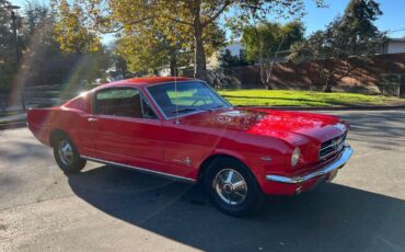 Ford-Mustang-fastback-1965-80467-1