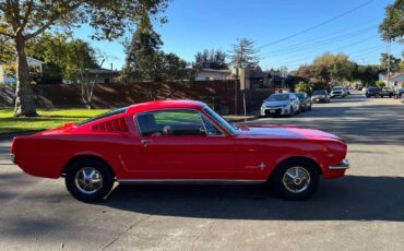 Ford-Mustang-fastback-1965-80467-2