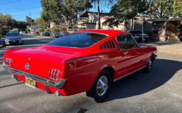 Ford-Mustang-fastback-1965-80467-3