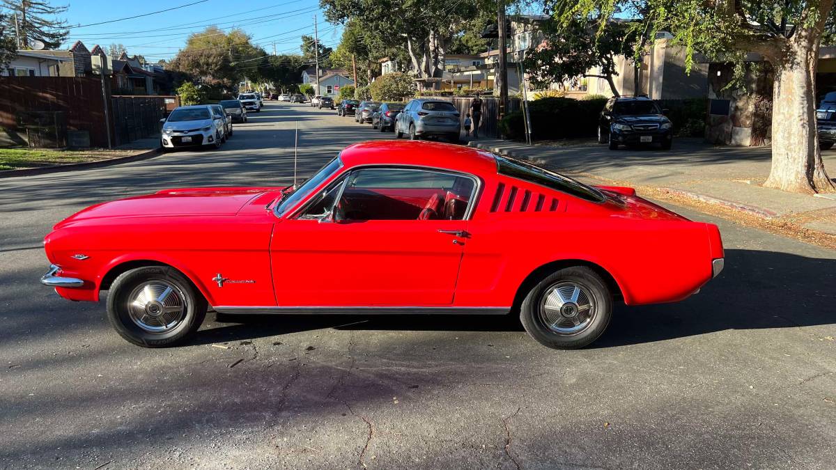 Ford-Mustang-fastback-1965-80467-5