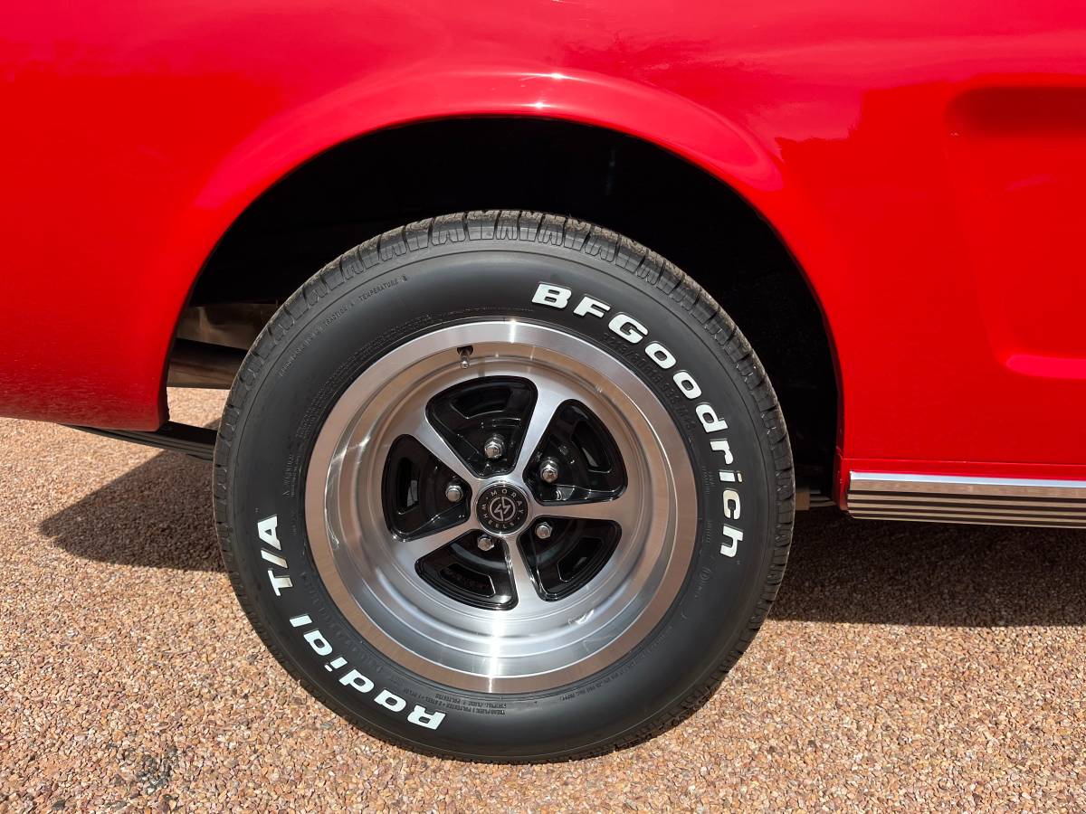 Ford-Mustang-fastback-1965-red-11668-15