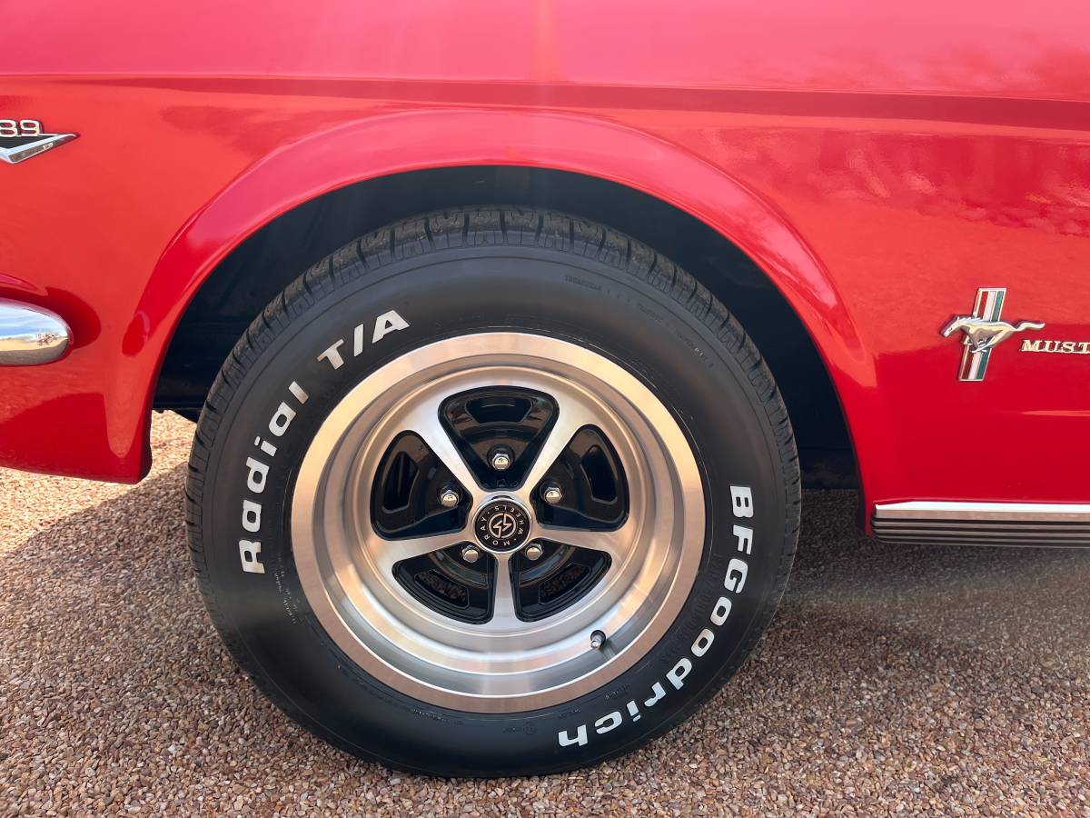 Ford-Mustang-fastback-1965-red-11668-17