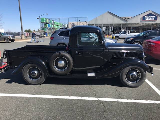 Ford-Pickup-1937-black-805-2