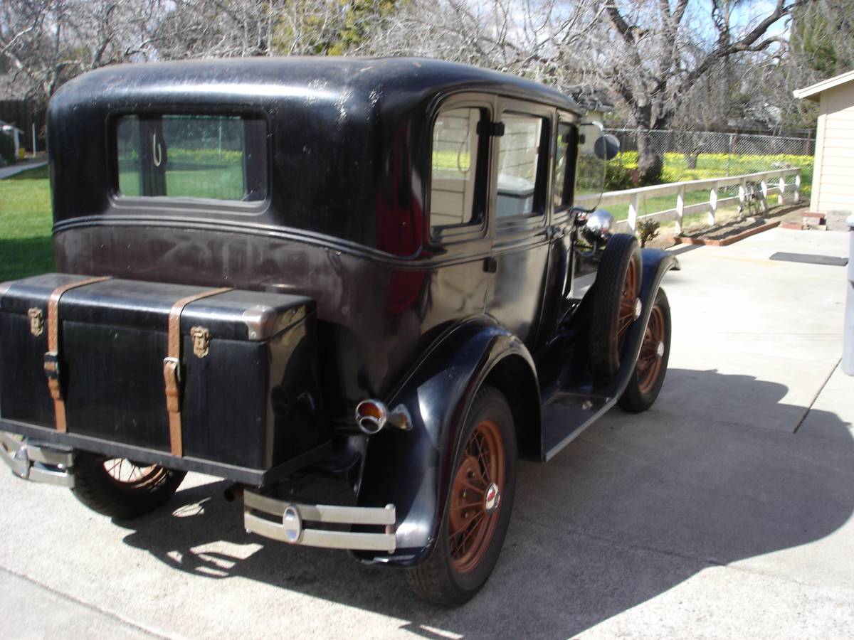 Ford-Sedan-1930-107444-3