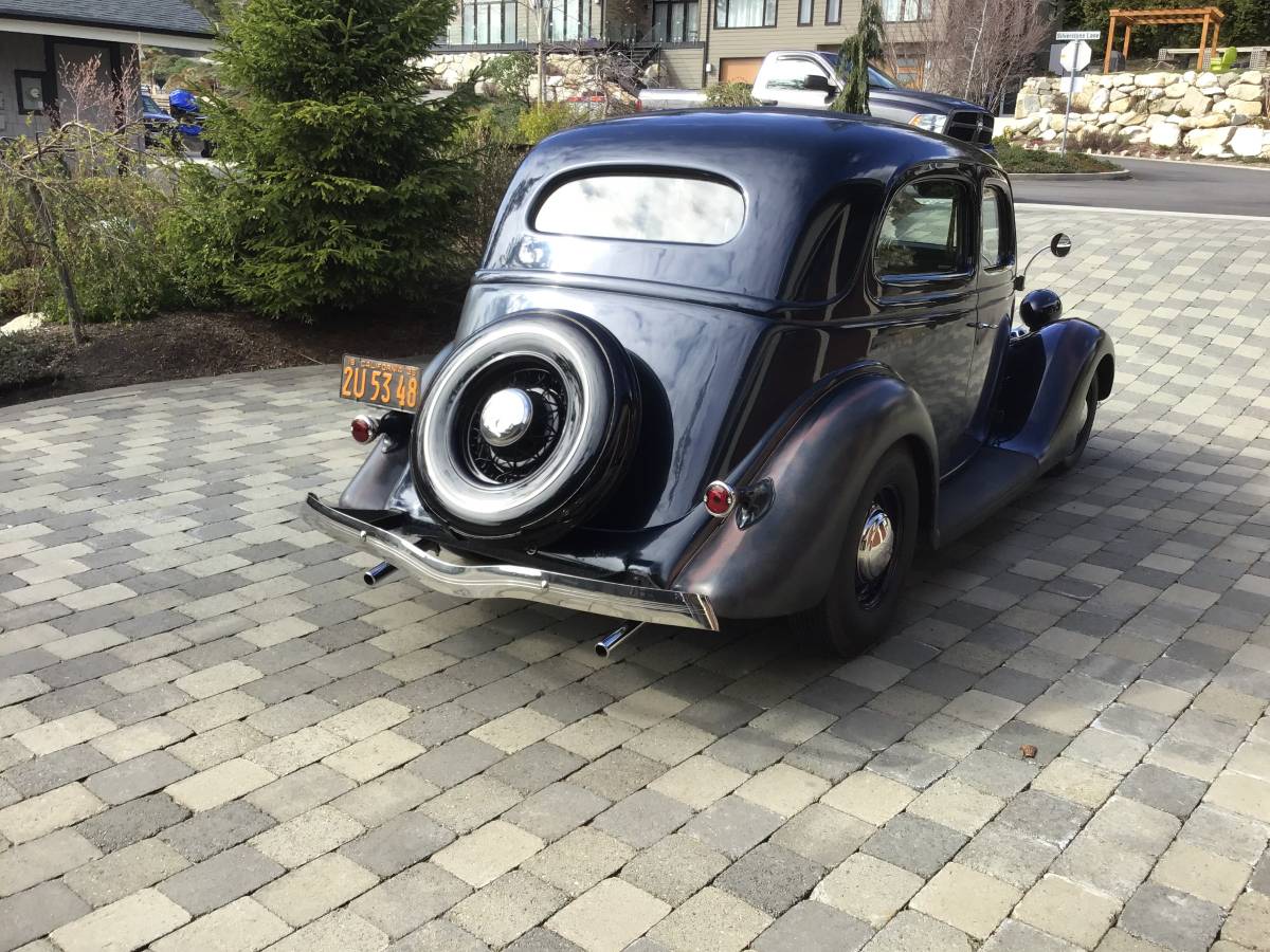 Ford-Sedan-1935-blue-80467-2