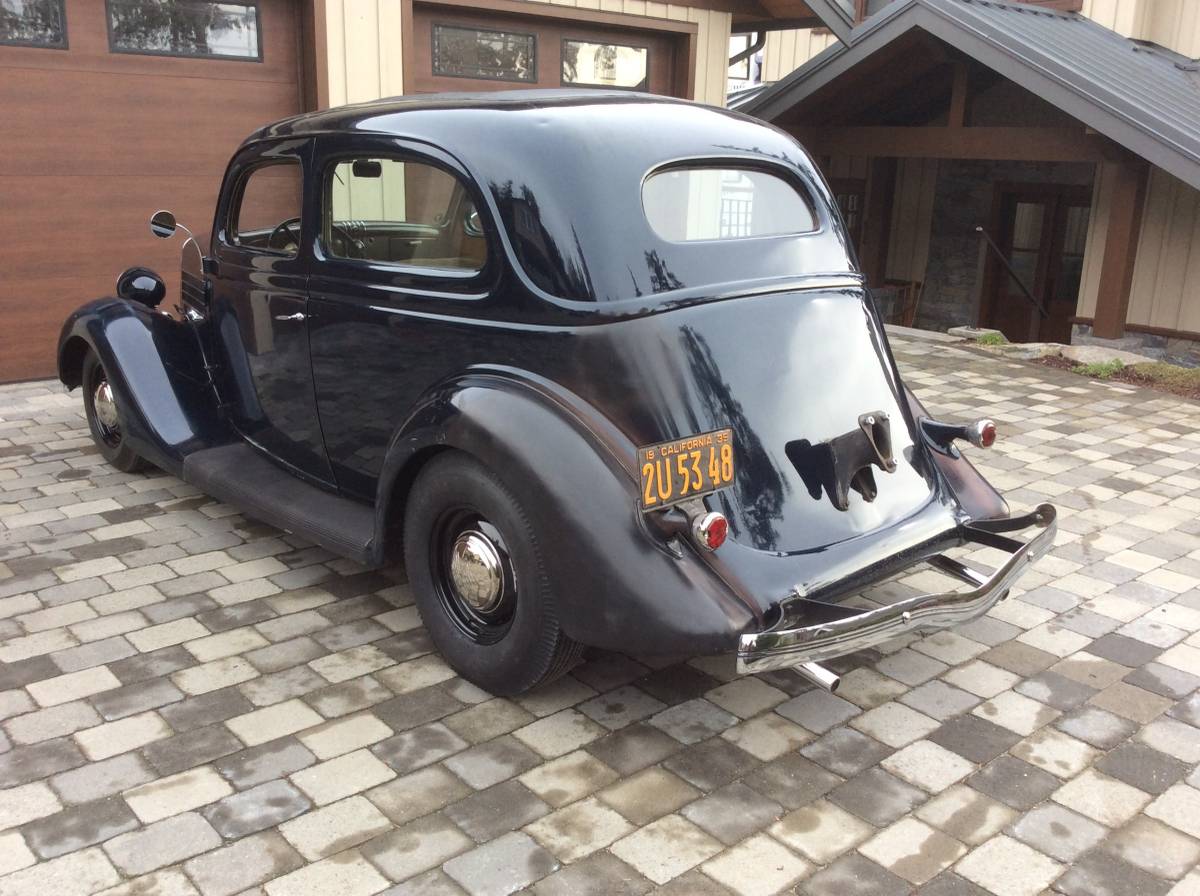 Ford-Sedan-1935-blue-80467-5