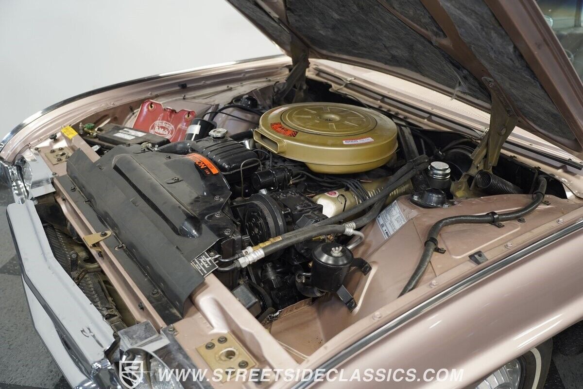 Ford-Thunderbird-1963-Rose-Beige-Rose-Beige-98218-29