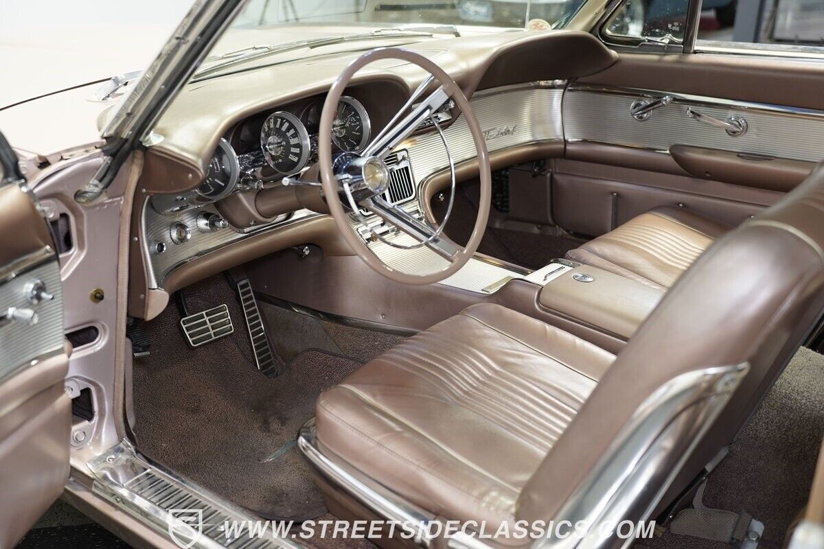 Ford-Thunderbird-1963-Rose-Beige-Rose-Beige-98218-33