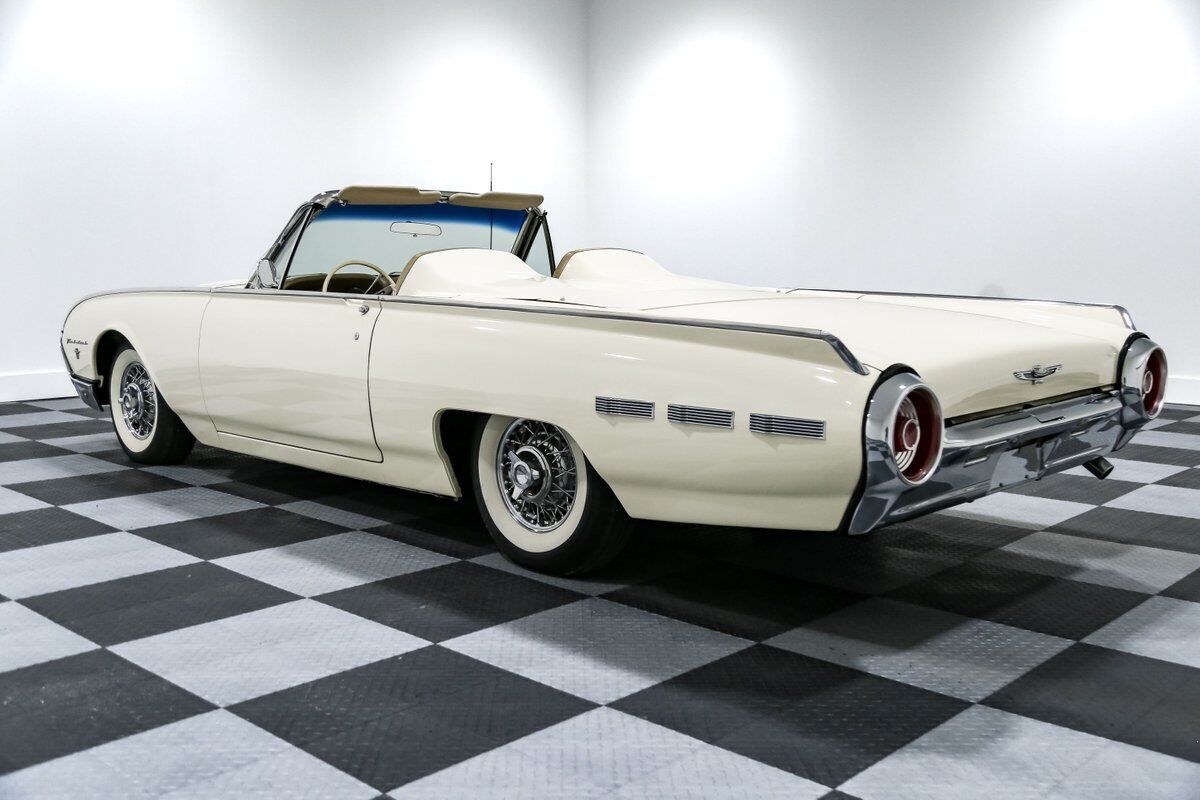 Ford-Thunderbird-Cabriolet-1962-White-Tan-76985-4