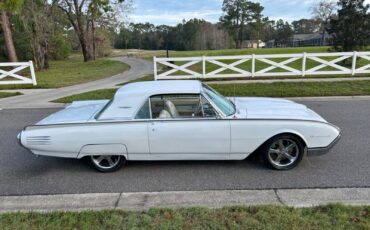 Ford-Thunderbird-Coupe-1961-White-off-white-125530-2