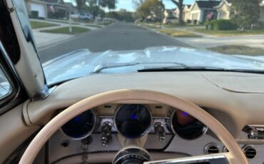 Ford-Thunderbird-Coupe-1961-White-off-white-125530-33