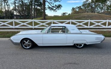 Ford-Thunderbird-Coupe-1961-White-off-white-125530-4