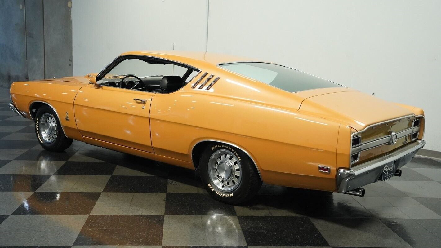 Ford-Torino-1969-Gold-Black-21623-6