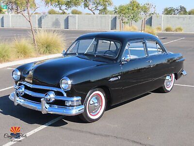 Ford-Tudor-Berline-1951-Black-Gray-97702-4