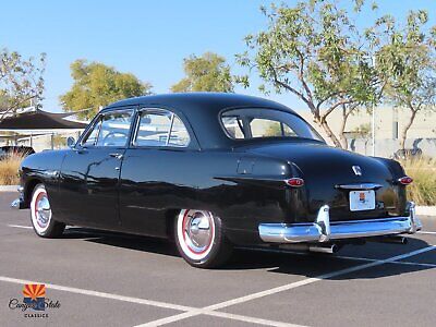 Ford-Tudor-Berline-1951-Black-Gray-97702-9