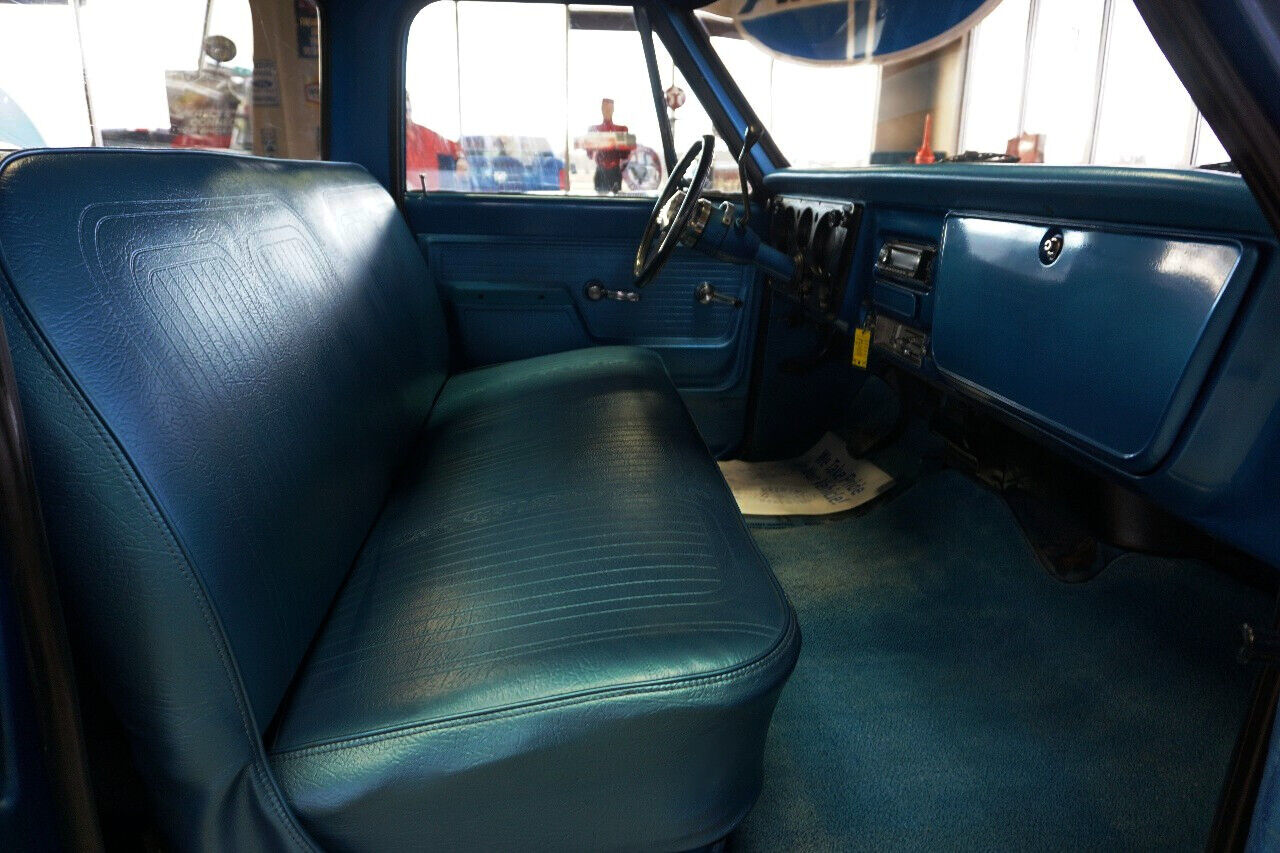 GMC-C10-1970-Blue-Blue-71677-24