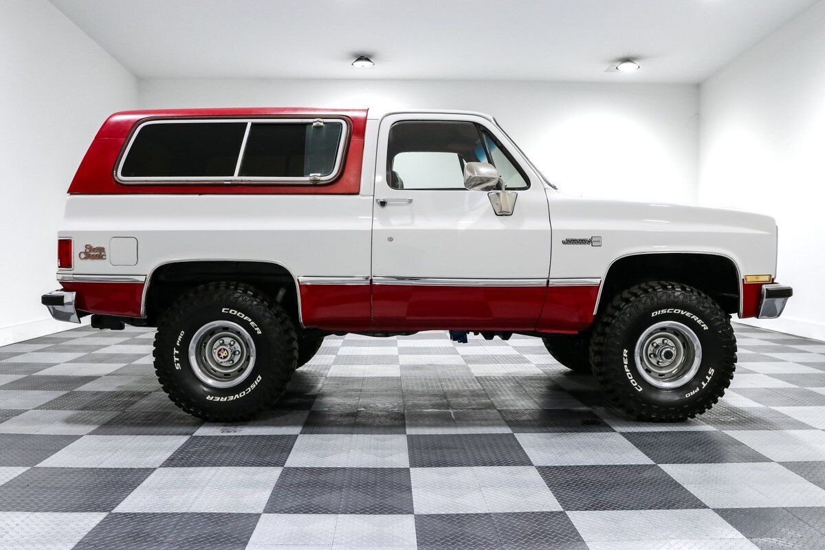 GMC-Jimmy-SUV-1984-Red-Red-46264-8