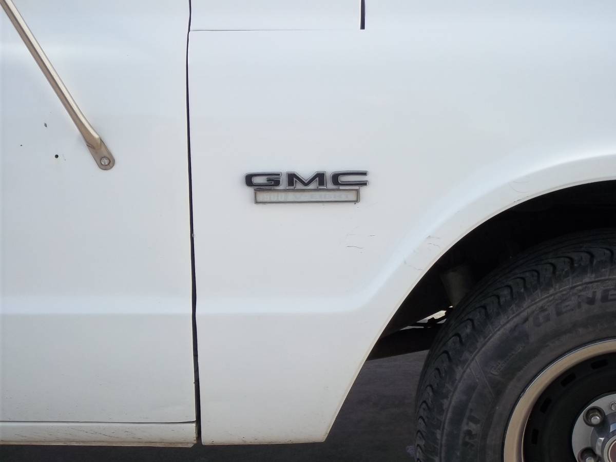 Gmc-1971-white-170590-2