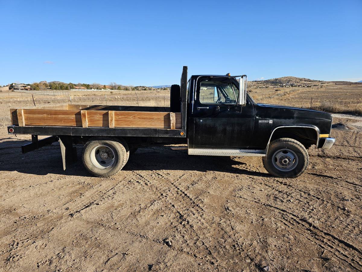 Gmc-K3500-1985-black-6437-5