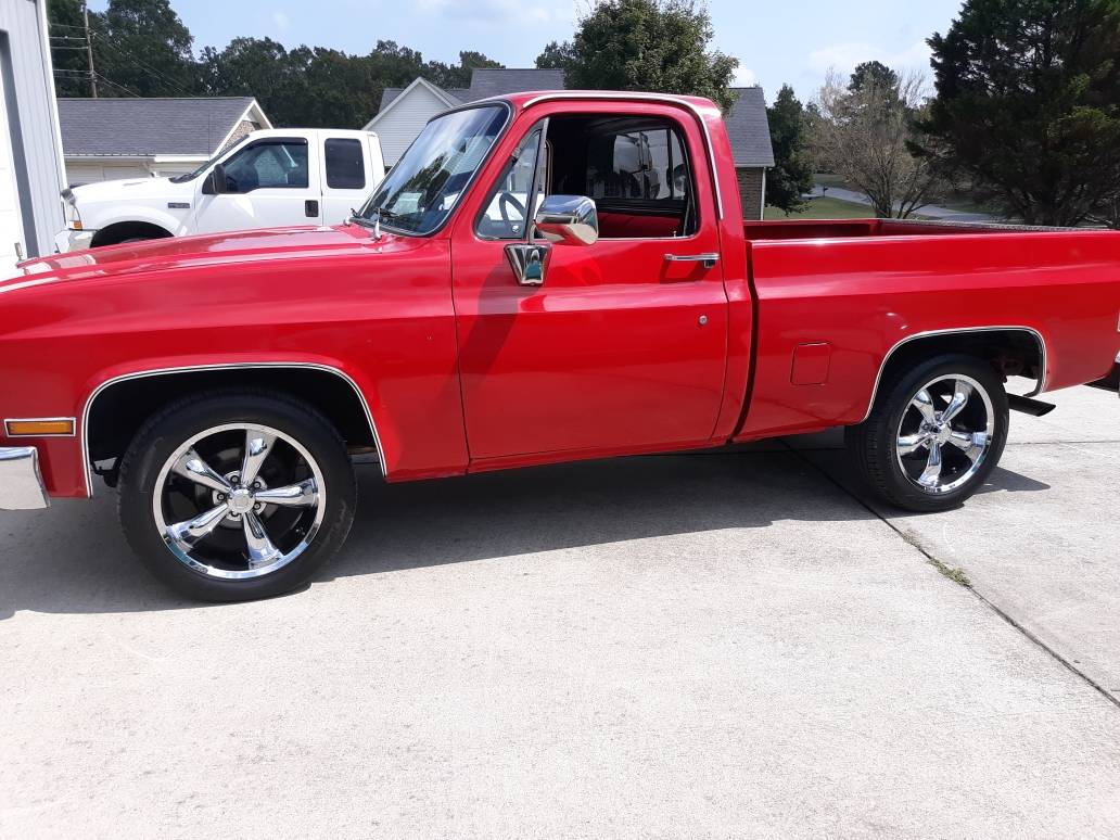 Gmc-Sierra-1500-1984-red-120626-1