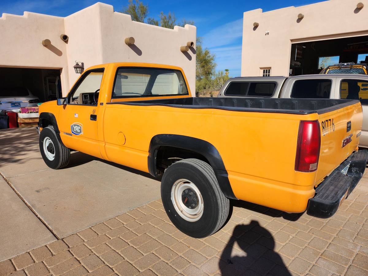 Gmc-Sierra-34-ton-nominal-diesel-1990-yellow-74030-1