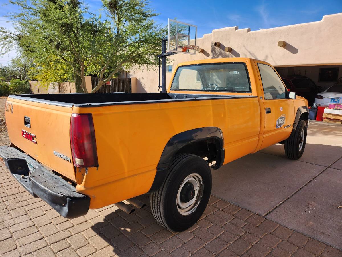 Gmc-Sierra-34-ton-nominal-diesel-1990-yellow-74030-2