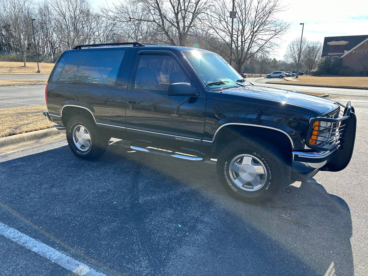 Gmc-Yukon-sle-1993-black-284853-14