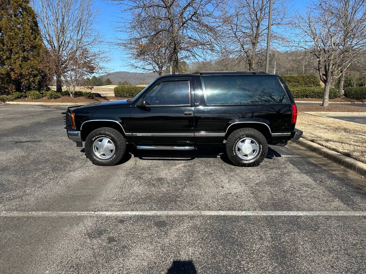 Gmc-Yukon-sle-1993-black-284853