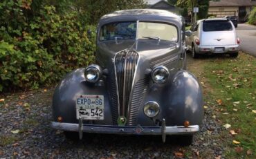 Hudson-Terraplane-1937-grey-9495