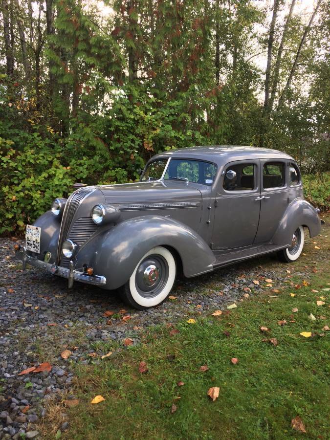 Hudson-Terraplane-1937-grey-9495-6