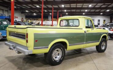 International-Harvester-100-Pickup-1974-Yellow-Tan-122236-7