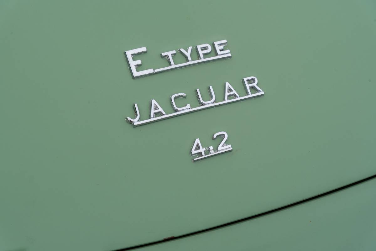 Jaguar-X-type-1970-green-204386-7