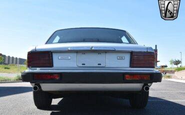 Jaguar-XJ6-Berline-1991-Silver-Gray-23485-5