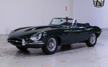 Jaguar-XK-1967-Green-Black-3138-2