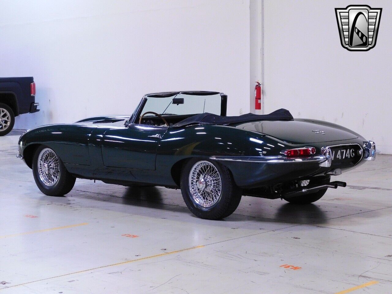 Jaguar-XK-1967-Green-Black-3138-3