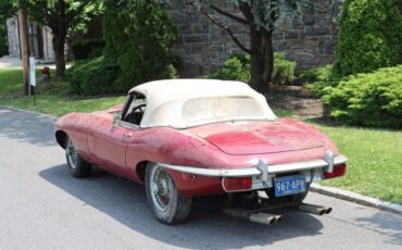 Jaguar-XK-Cabriolet-1969-Burgundy-Black-0-5