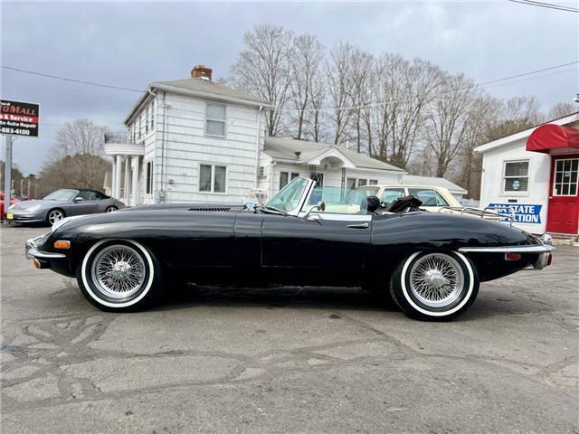 Jaguar-XKE-Roadster-1970-Black-Black-50286-4