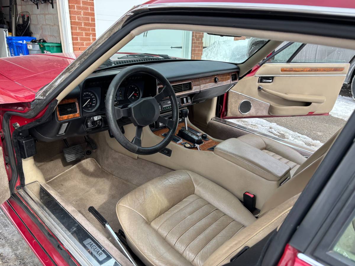 Jaguar-Xjs-1987-red-204386-8