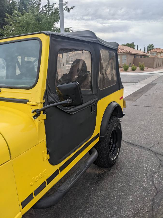 Jeep-1980-yellow-167371-7