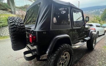 Jeep-1993-450615-3