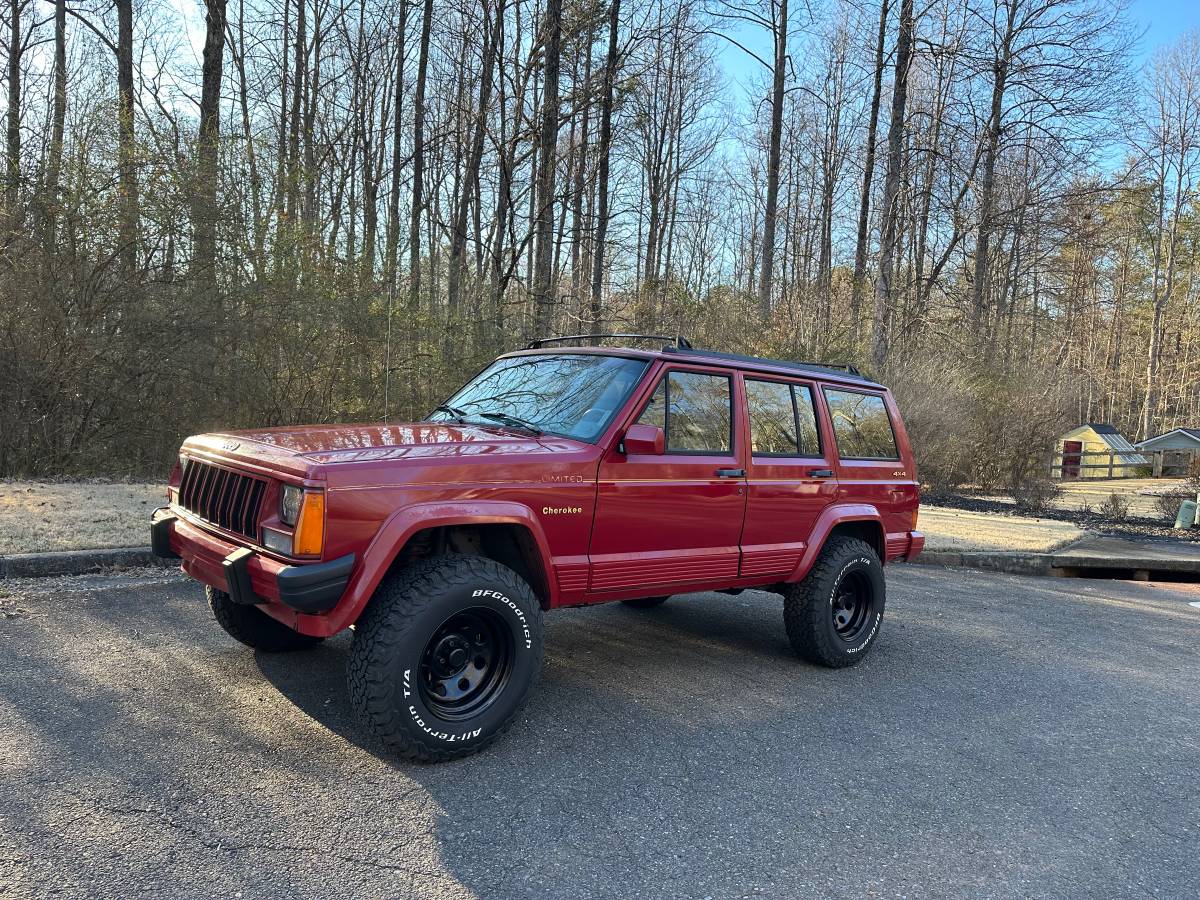 Jeep-Cherokee-1992-red-217261