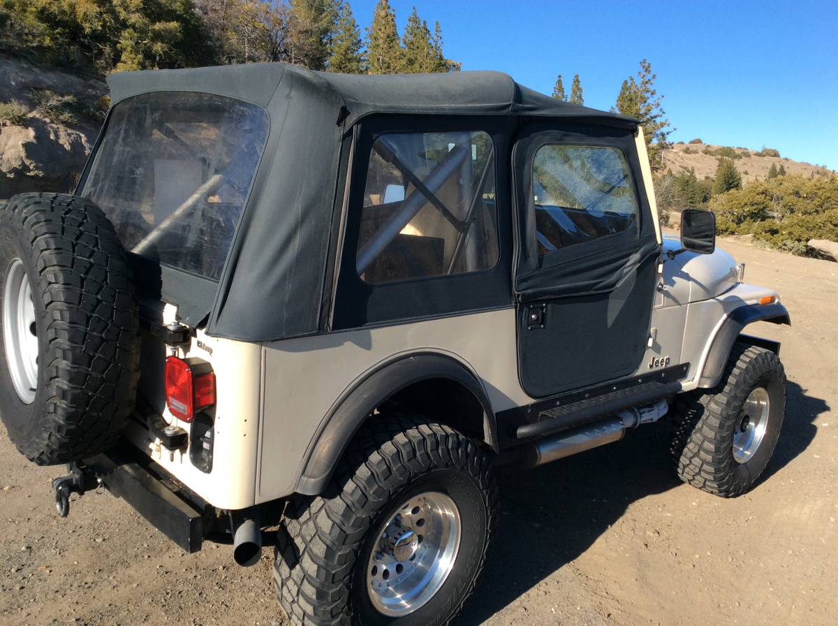 Jeep-Cj-7-1984-custom-3935-2