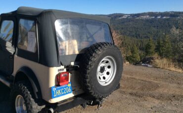 Jeep-Cj-7-1984-custom-3935