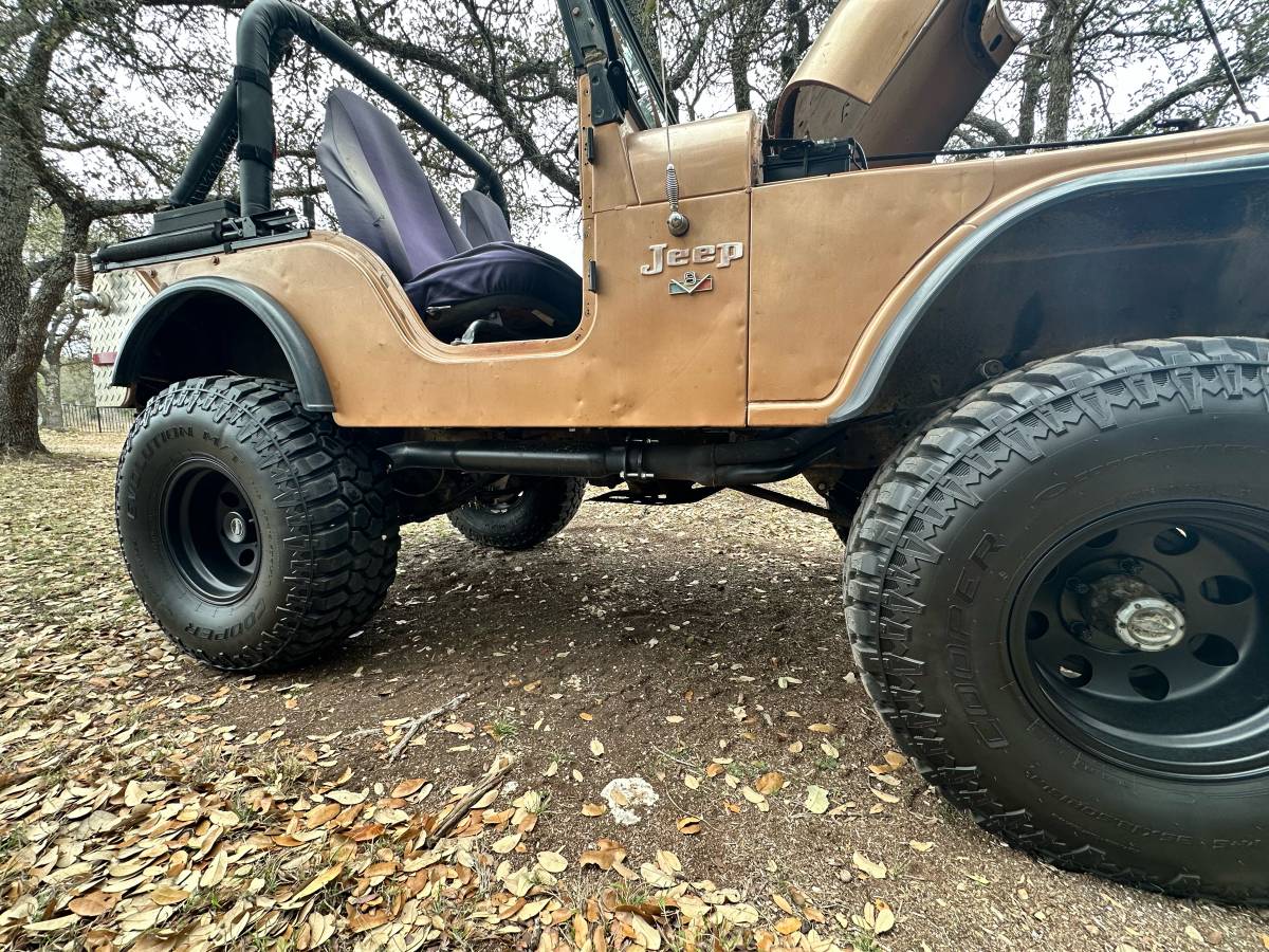 Jeep-Cj5-1973-brown-168981-1