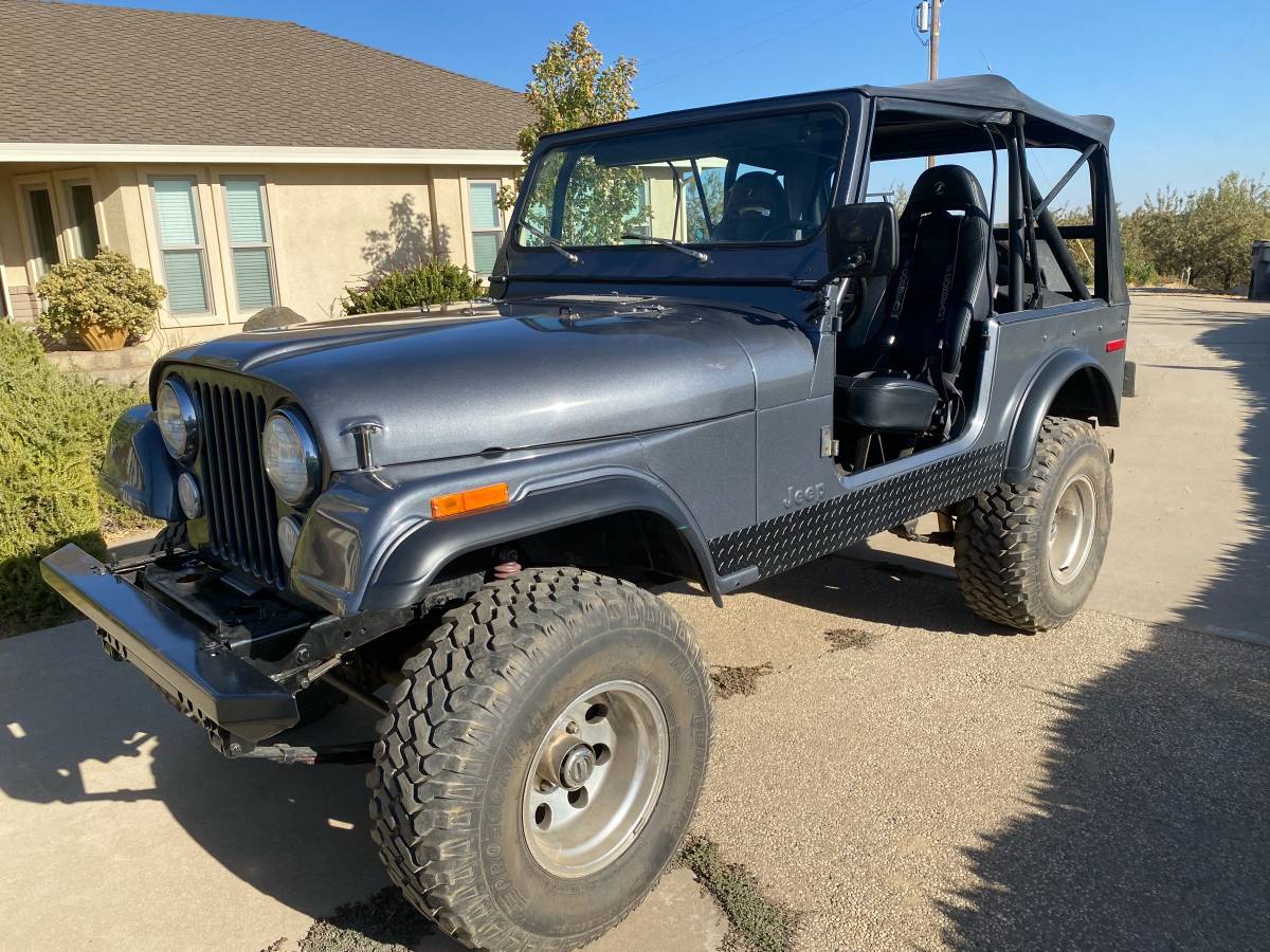 Jeep-Cj7-1978-grey-145471