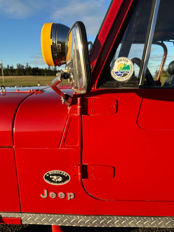 Jeep-Cj7-1983-red-152887-10