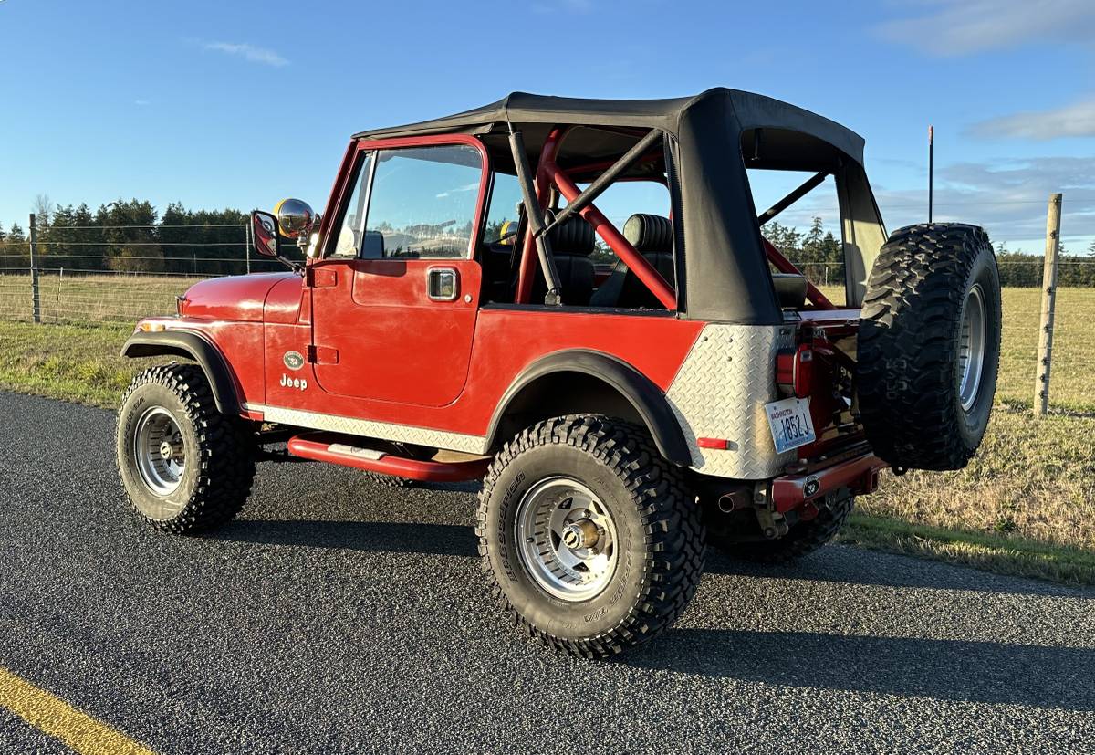 Jeep-Cj7-1983-red-152887-3