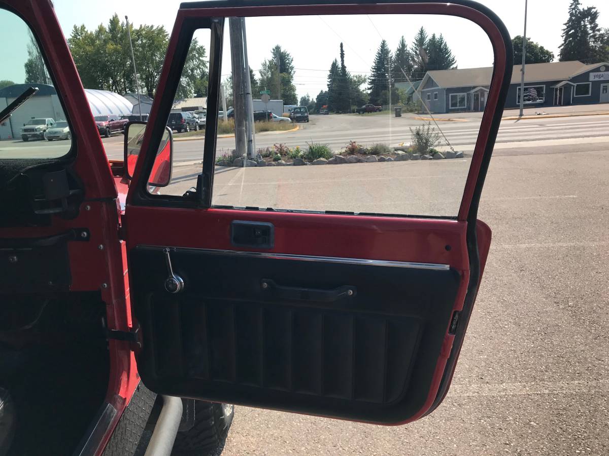 Jeep-Cj7-1986-red-170843-11