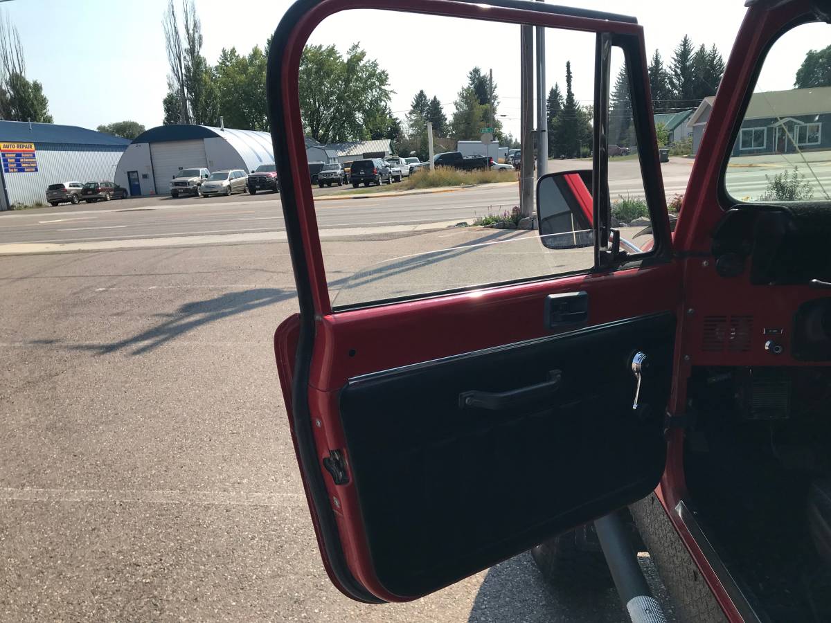 Jeep-Cj7-1986-red-170843-9