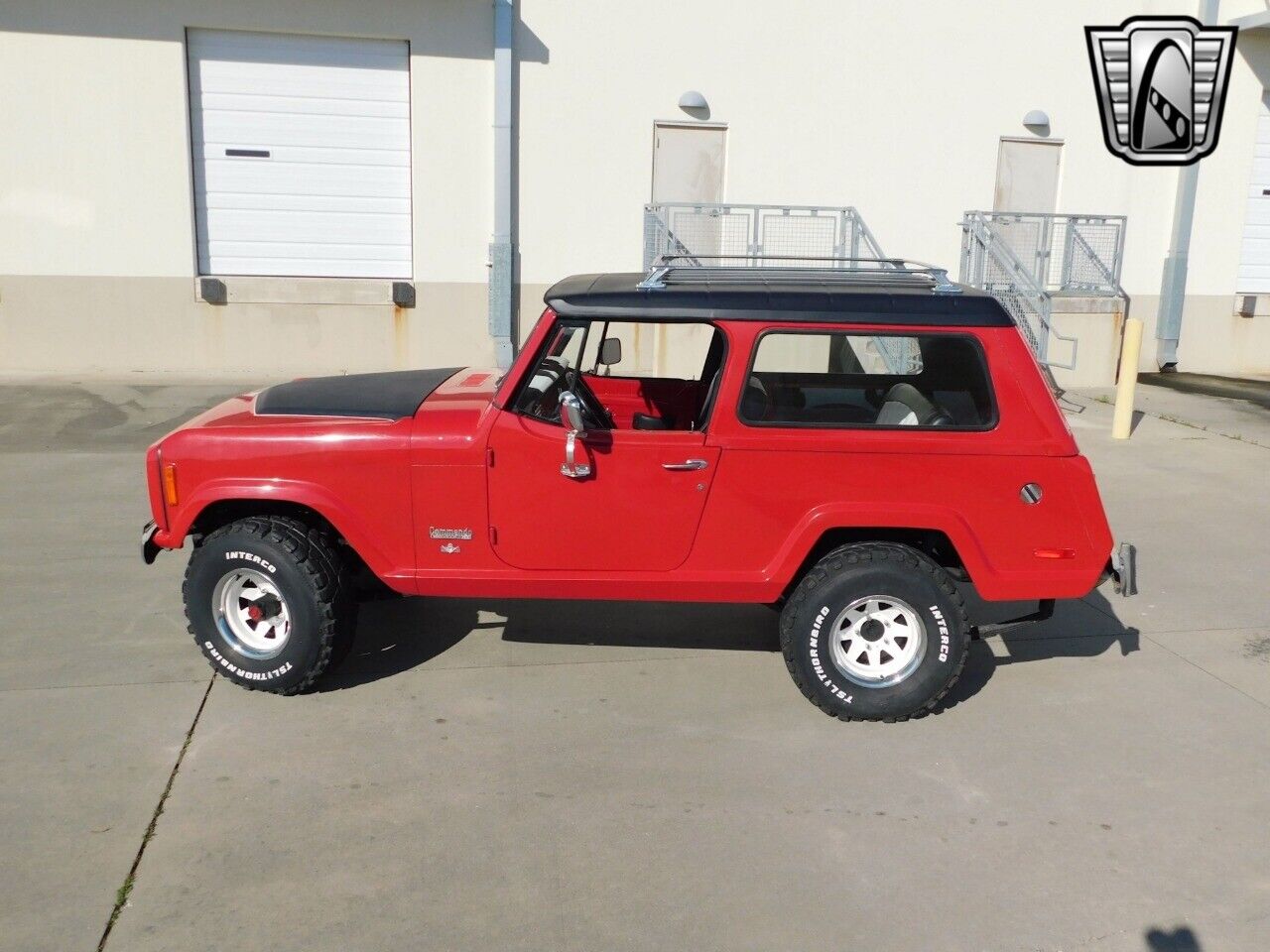 Jeep-Commando-Cabriolet-1973-Red-Black-154864-10